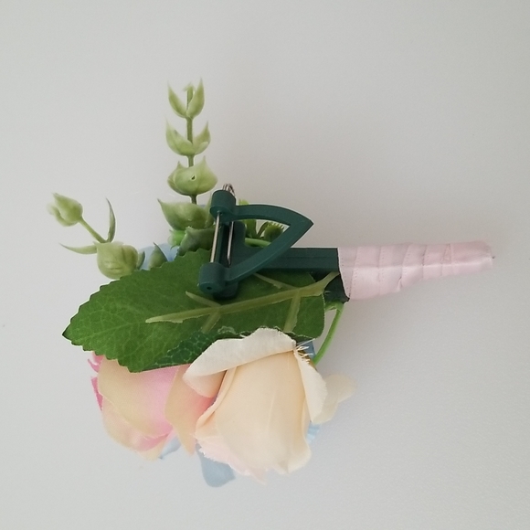 Bundle of 5 Wedding Bridal Bouquet Set - Picture 10 of 13